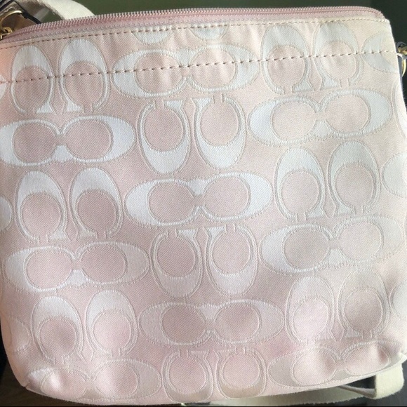 Y2K Baby Pink Coach Bag ✨💕 - Picture 2 of 4